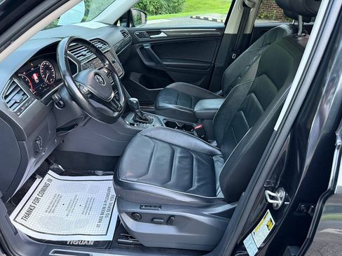 Used 2019 Volkswagen Tiguan SEL Premium AWD/4WD image 14