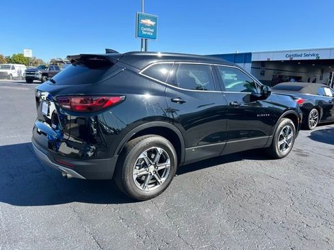 Certified 2024 Chevrolet Blazer LT w/ Convenience Package image 6