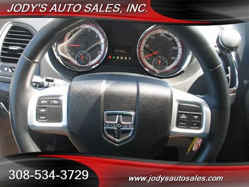 Used 2017 Dodge Grand Caravan SE w/ Power Window Group FWD image 12
