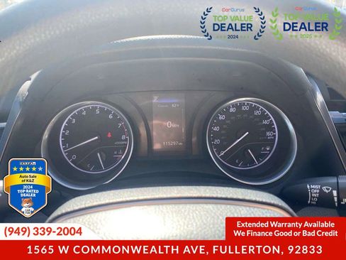 Used 2018 Toyota Camry LE FWD image 30