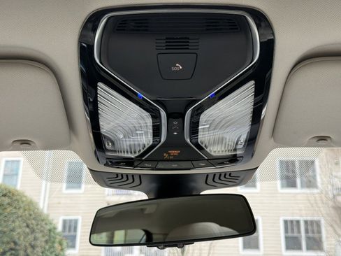 Used 2020 BMW 750i xDrive w/ Executive Package image 33