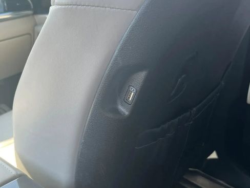 Used 2022 Kia Telluride S AWD/4WD image 34