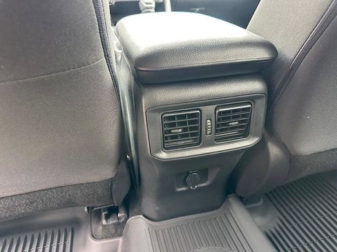 Certified 2024 Toyota RAV4 LE AWD/4WD image 19
