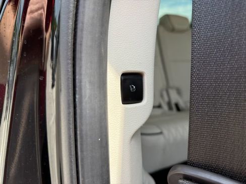 Used 2023 Lincoln Navigator Black Label AWD/4WD image 13