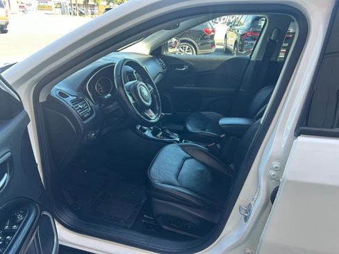 Used 2021 Jeep Compass Limited AWD/4WD image 3