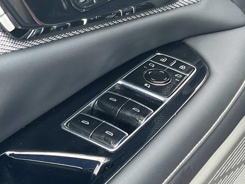 Certified 2025 Cadillac Optiq Sport 2 w/ LPO, Floor Liner Package AWD/4WD image 24