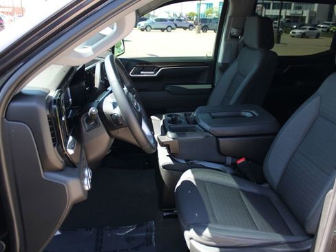 Used 2024 GMC Sierra 1500 Elevation AWD/4WD image 6