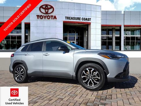 Certified 2025 Toyota Corolla Cross AWD Hybrid image 1