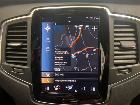 Certified 2022 Volvo XC90 T6 Momentum w/ Climate Package image 23