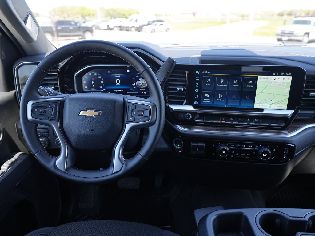 Used 2025 Chevrolet Silverado 2500 LT AWD/4WD image 29