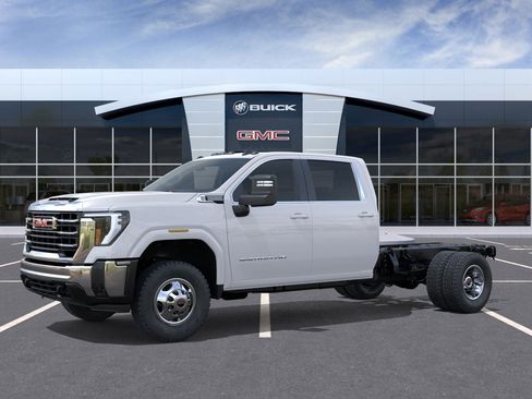 New 2025 GMC Sierra 3500 SLE w/ SLE Convenience Package RWD image 2