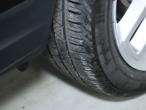 Used 2024 Honda Passport EX-L image 38