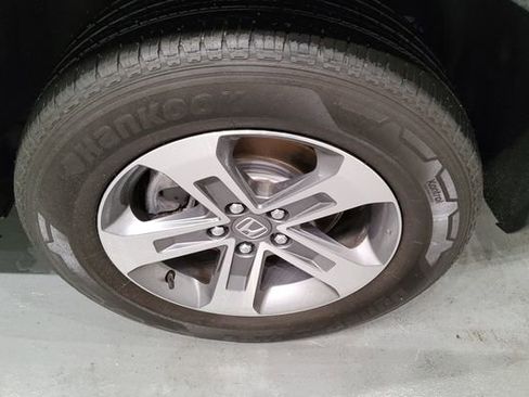 Certified 2024 Honda Pilot EX-L image 39