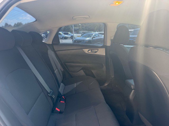 Used 2019 Kia Forte LXS FWD image 16