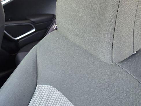 Used 2025 Kia Soul LX w/ LX Technology Package FWD image 16