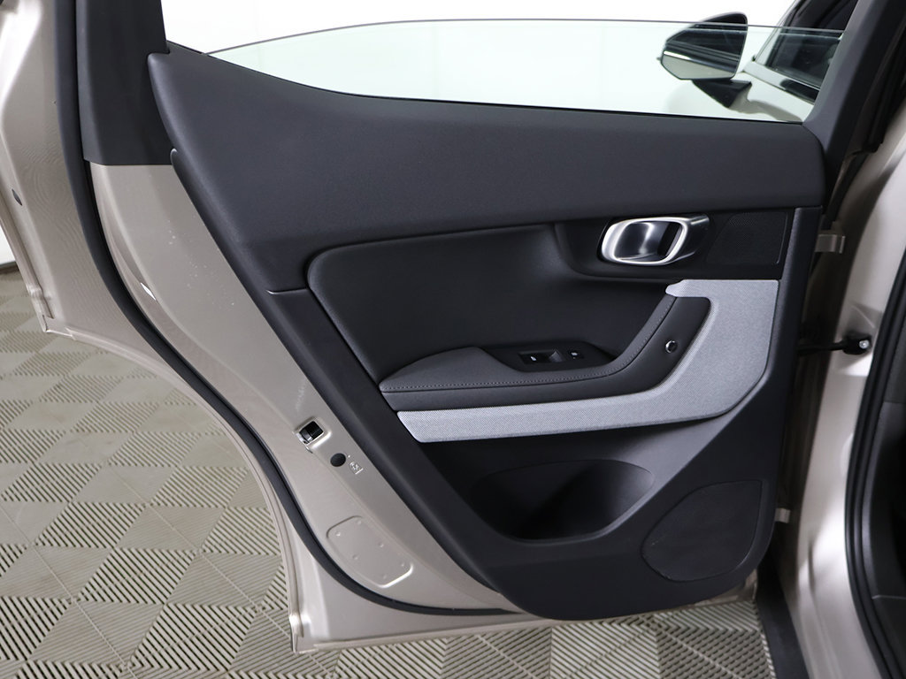 Used 2024 Polestar Polestar 2 AWD/4WD image 26