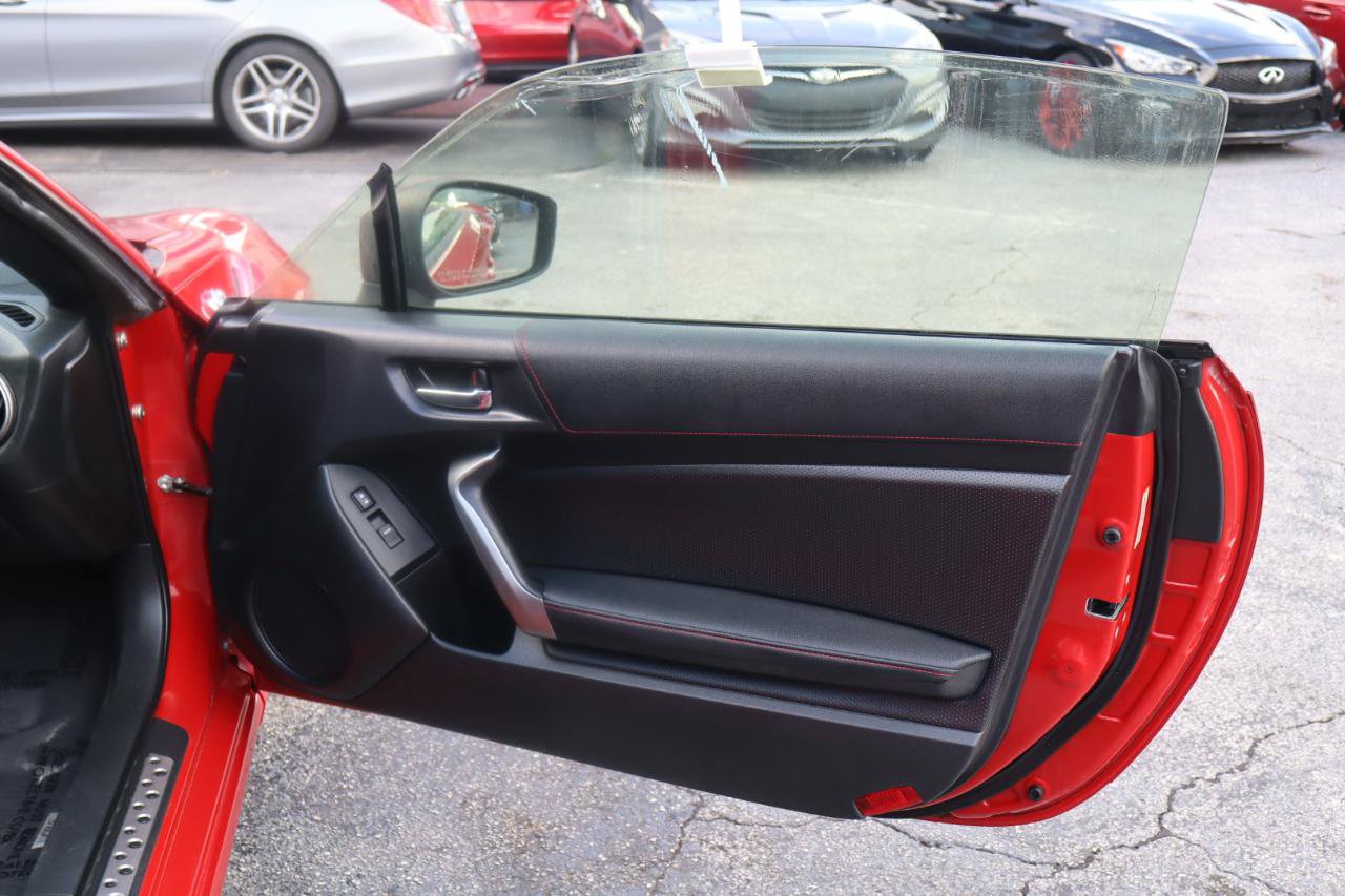 Used 2013 Scion FR-S RWD image 17