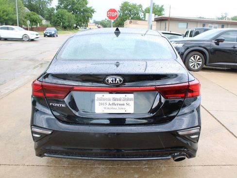 Used 2019 Kia Forte LXS FWD image 4