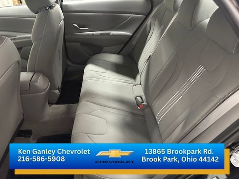 Used 2023 Hyundai Elantra SEL FWD image 19