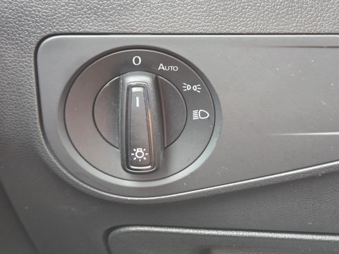 Certified 2023 Volkswagen Tiguan S image 15