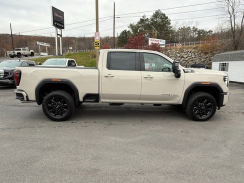 New 2026 GMC Sierra 3500 AT4 image 6