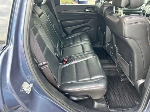 Used 2019 Jeep Grand Cherokee Trailhawk w/ Trailhawk Luxury Group AWD/4WD image 19