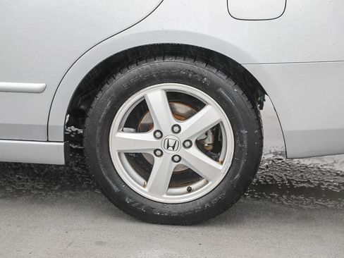 Used 2005 Honda Accord EX image 11