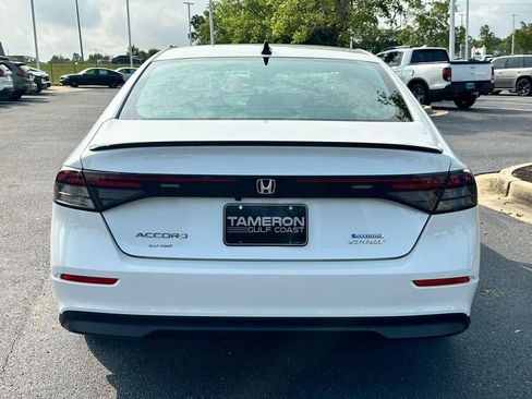 Used 2023 Honda Accord Sport image 3