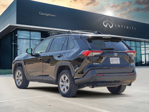 Used 2019 Toyota RAV4 LE image 6