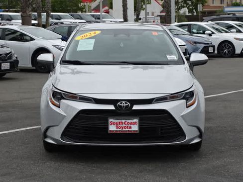 Certified 2024 Toyota Corolla LE FWD image 3