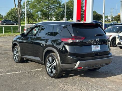 Used 2026 Nissan Rogue SL AWD/4WD image 5