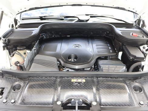 Used 2020 Mercedes-Benz GLS 450 4MATIC image 34
