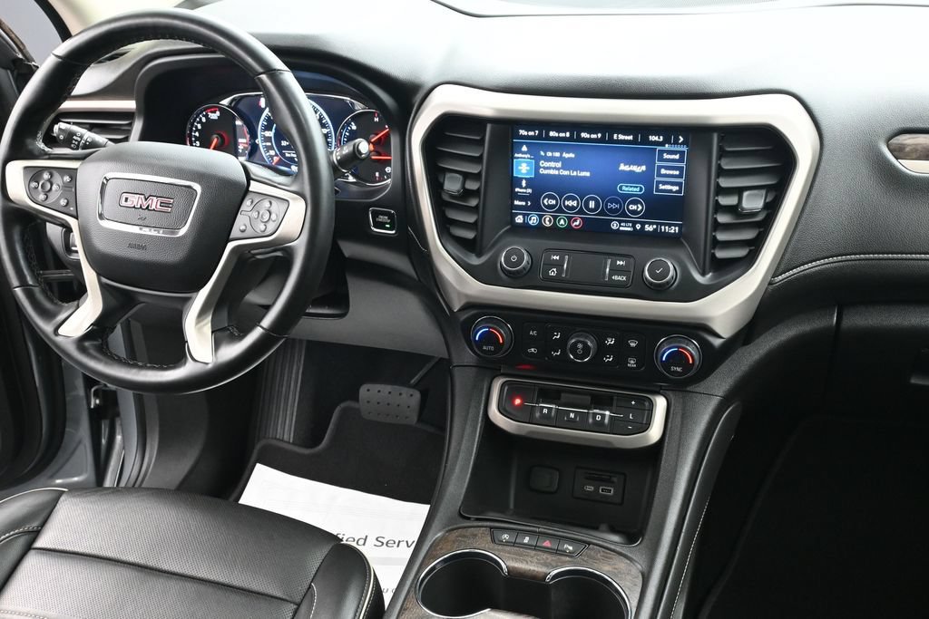 Used 2023 GMC Acadia Denali w/ Denali Technology Package AWD/4WD image 14