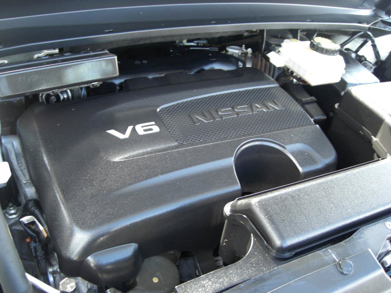 Used 2020 Nissan Pathfinder S FWD image 24