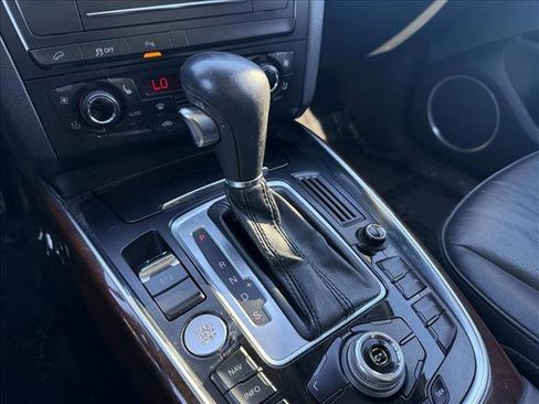 Used 2012 Audi Q5 2.0T Premium Plus w/ Premium Plus Pkg image 16