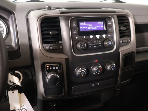 Used 2020 RAM 1500 Tradesman w/ Chrome Plus Package RWD image 5