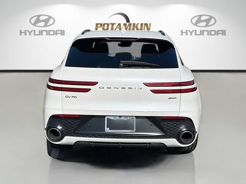Used 2024 Genesis GV70 2.5T w/ Sport Prestige Package AWD/4WD image 6