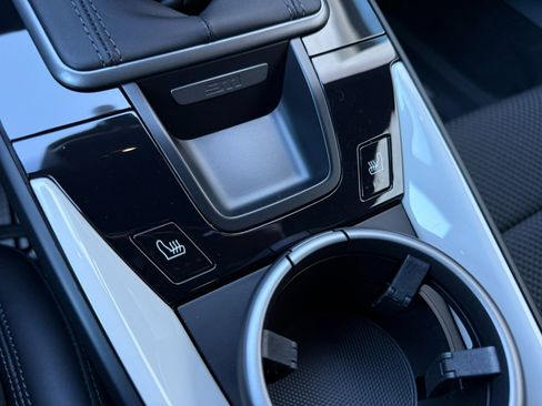 Used 2023 Porsche 911 Carrera T image 27