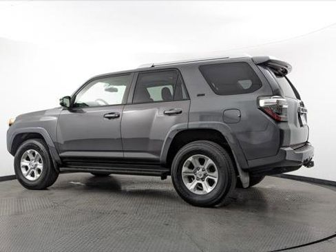 Used 2014 Toyota 4Runner Limited image 6