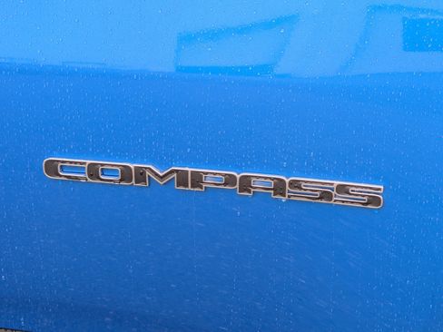 Used 2025 Jeep Compass Latitude AWD/4WD image 54