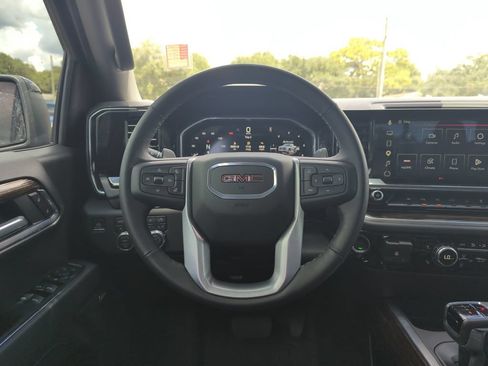 Used 2026 GMC Sierra 1500 Elevation w/ Elevation Premium Package AWD/4WD image 17