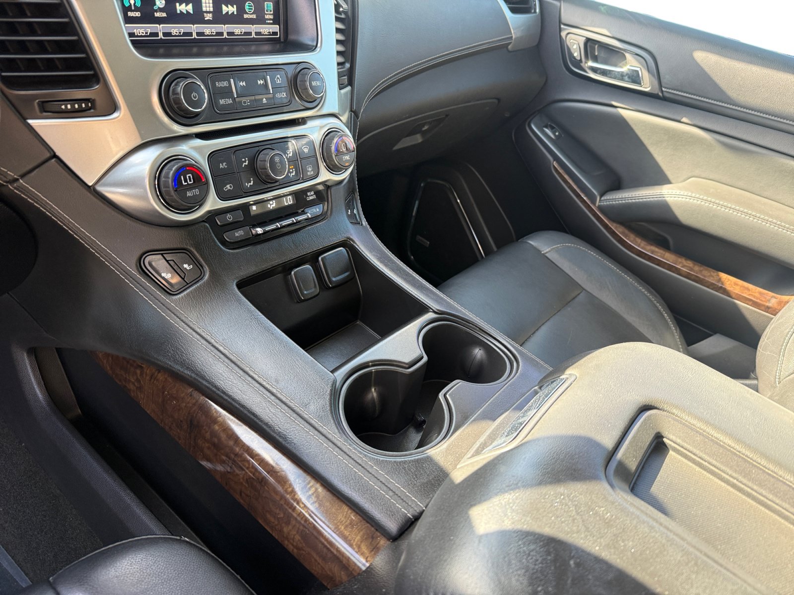 Used 2016 Chevrolet Tahoe LT RWD image 13