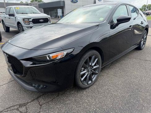 Used 2022 MAZDA MAZDA3 s FWD image 4