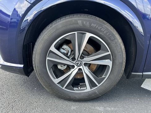 Used 2024 Lexus RX 350 Premium w/ Accessory Package (K3) AWD/4WD image 16