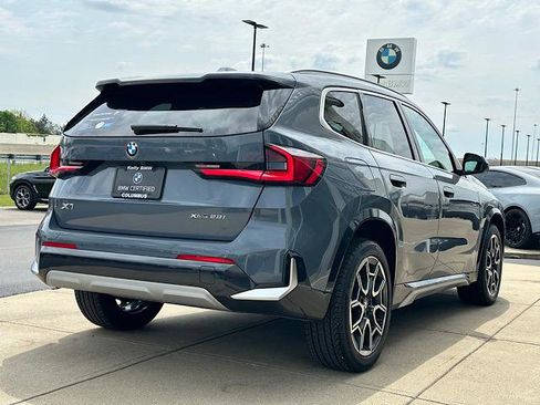 Certified 2025 BMW X1 xDrive28i w/ Technology Package AWD/4WD image 9