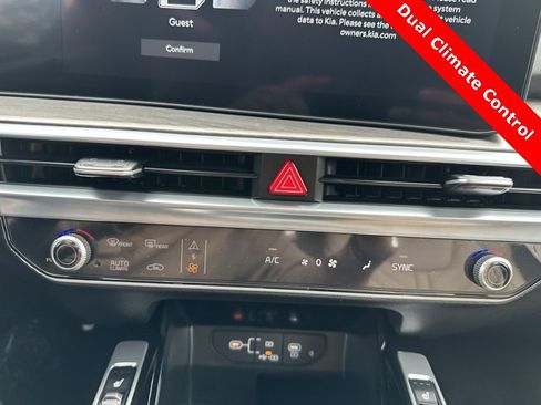 New 2026 Kia Sorento SX Prestige w/ Olive Brown Leather Package image 11