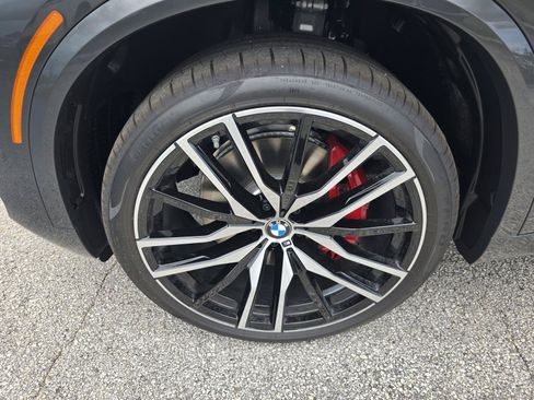 New 2026 BMW X5 xDrive40i w/ M Sport Package AWD/4WD image 7