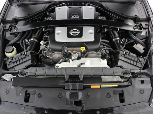 Used 2010 Nissan 370Z Touring w/ Sport Pkg RWD image 73