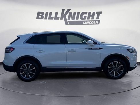 Certified 2021 Lincoln Nautilus Reserve image 6