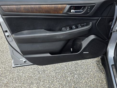 Used 2015 Subaru Outback 2.5i Limited AWD/4WD image 33